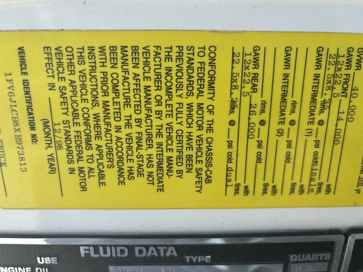 1998-freightliner-fl80-image-82