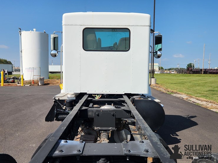 2014-kenworth-t270-image-15