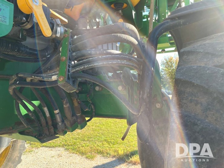 2019-john-deere-r4045-image-54