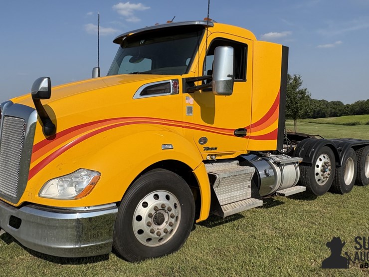 2020-kenworth-t680-image-1
