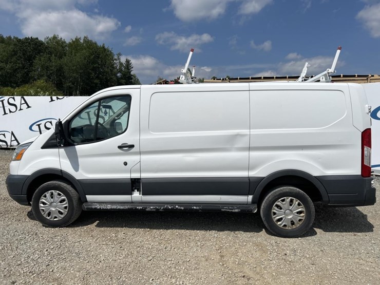 2015-ford-transit-image-2