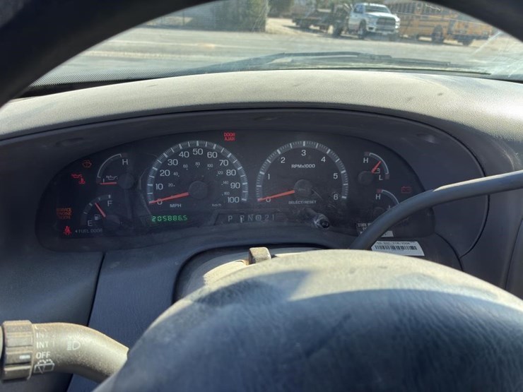 2001-ford-expedition-image-14