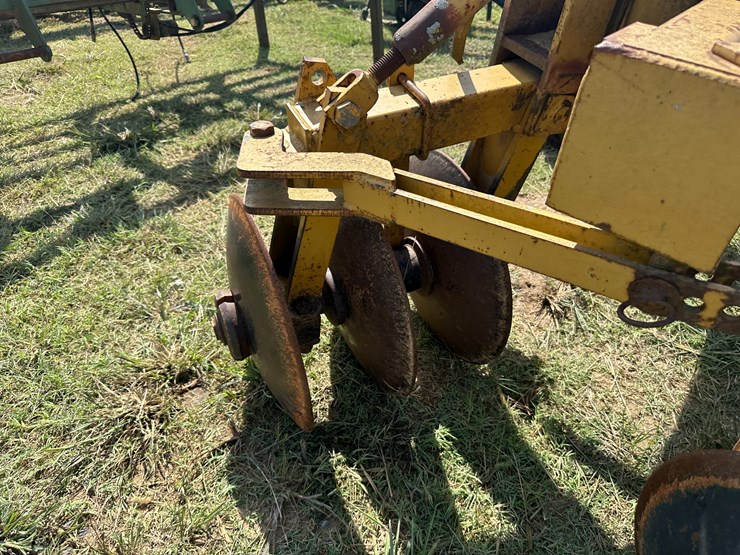 #32162-•-prime-1016-9"-tandem-levee-plow-image-18