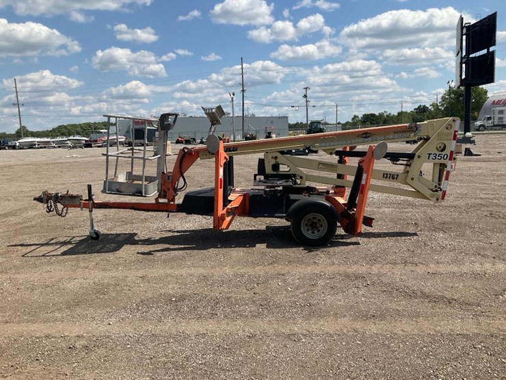 2012-jlg-t350-image-5