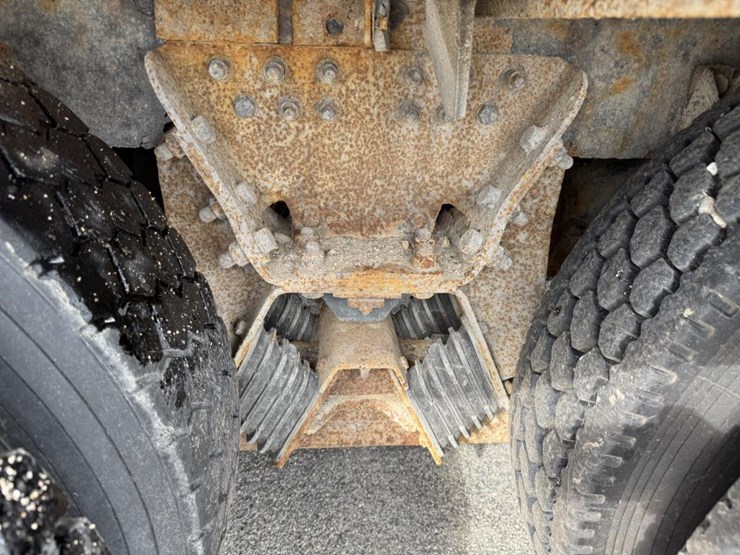 #1084-•-2006-sterling-tandem-axle-patrol-truck-image-58