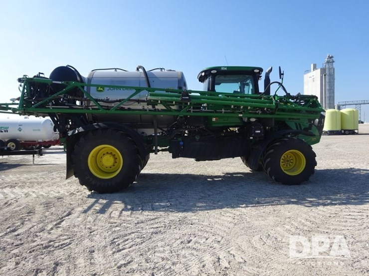 2020-john-deere-f4365-image-18