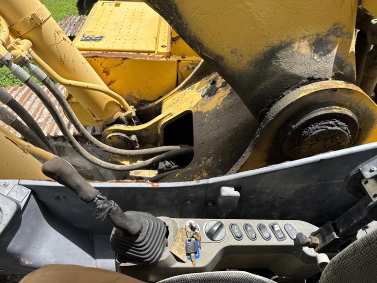 2015-komatsu-pc490-lc-11-image-34