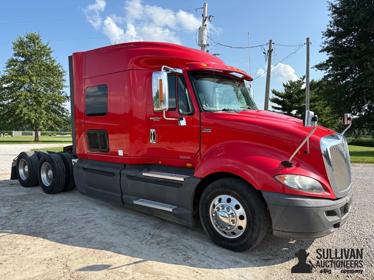 2013-international-prostar-image-3