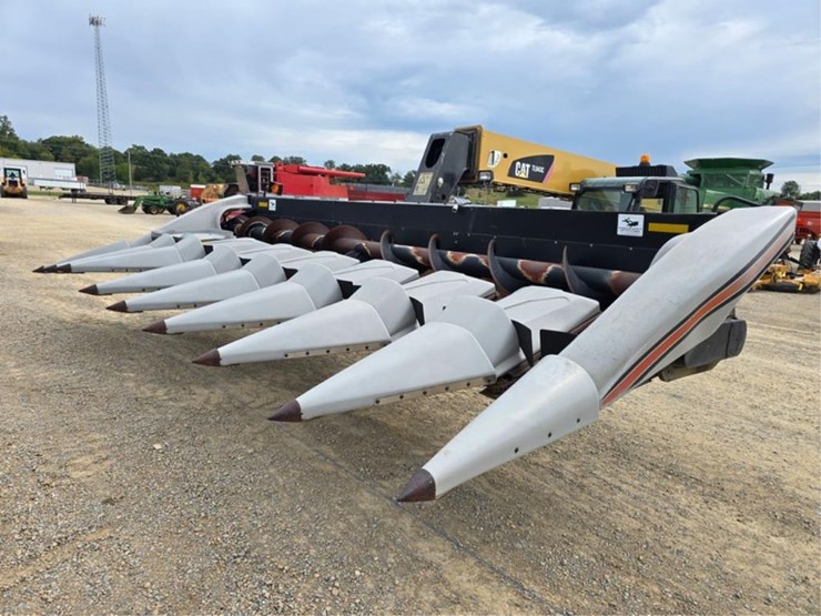 gleaner-830-image-1