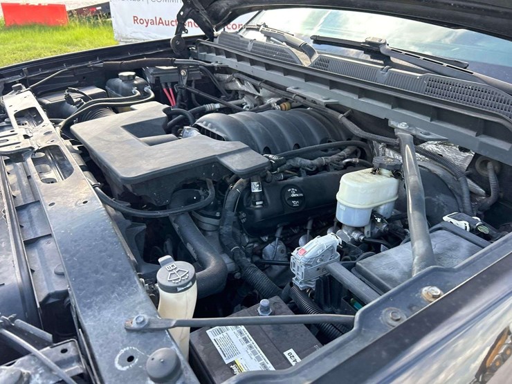 2016-chevrolet-silverado-1500-image-8