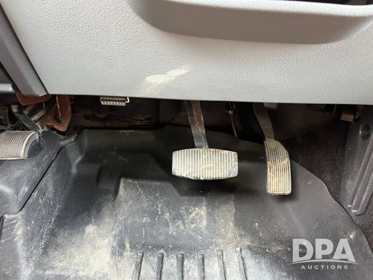 2013-ford-f250-xlt-image-49