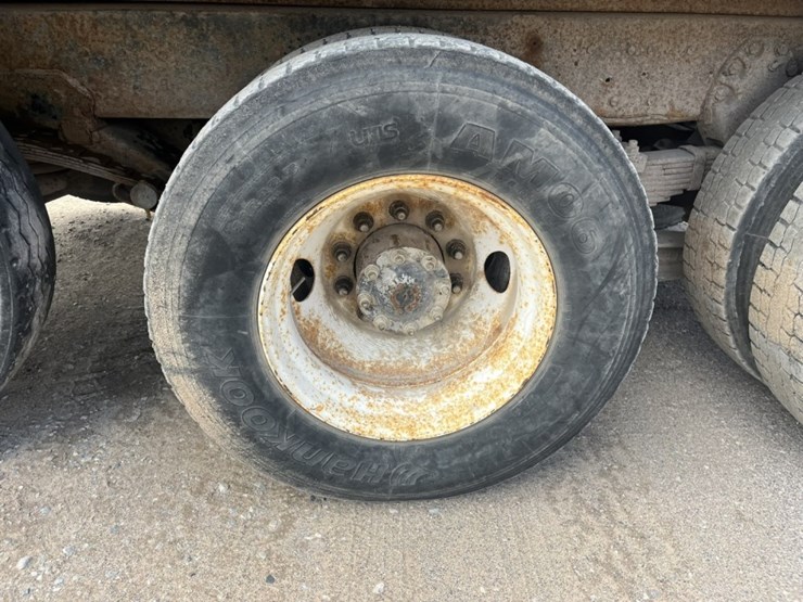 ford-9000-image-52