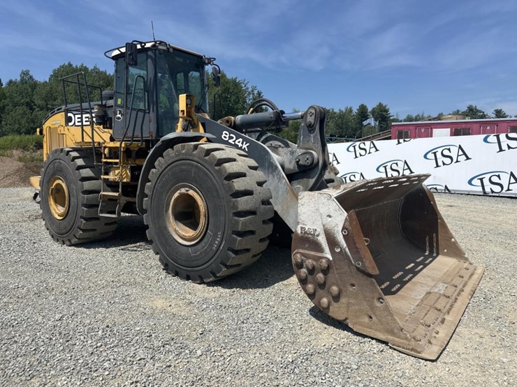 2014-deere-824k-image-7