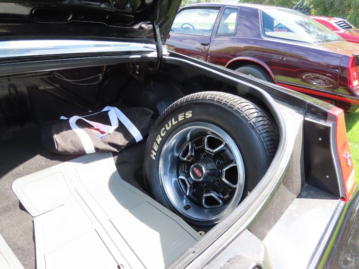 1988-chevrolet-monte-carlo-ss-image-26