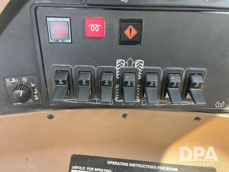 2014-john-deere-4730-image-64