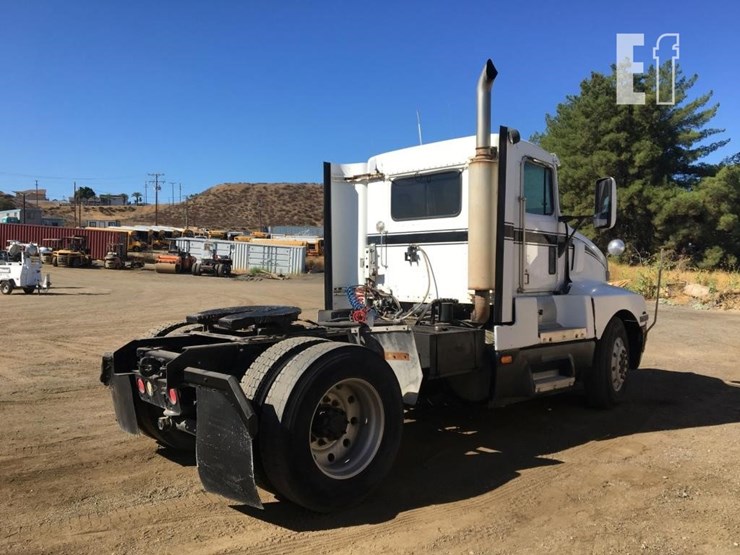1995-kenworth-t600-image-3