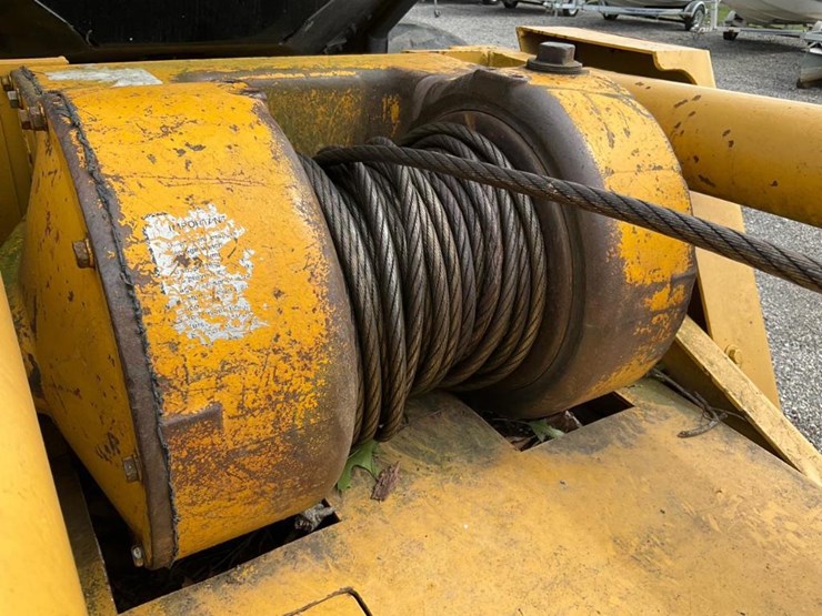1985-deere-648d-image-42