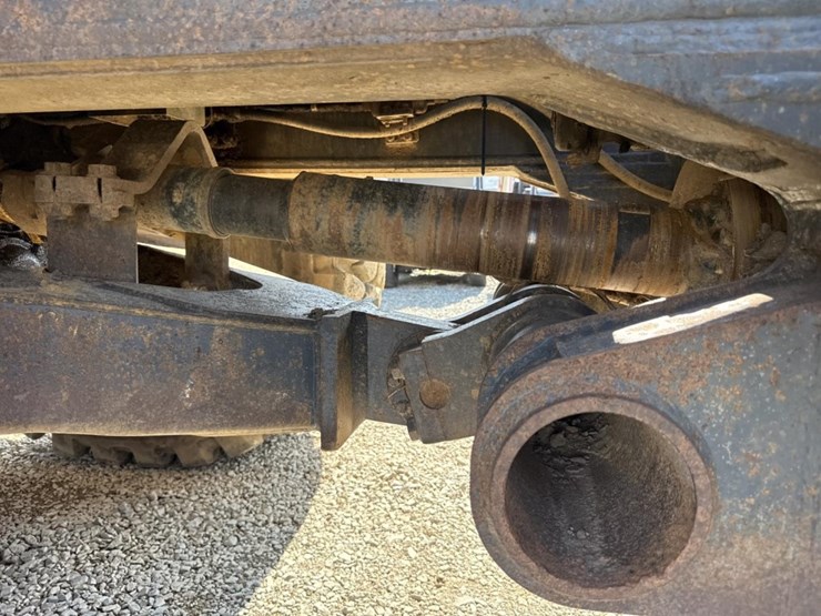 komatsu-hm400-2-image-63