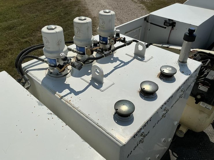 2020-peterbilt-337-image-80