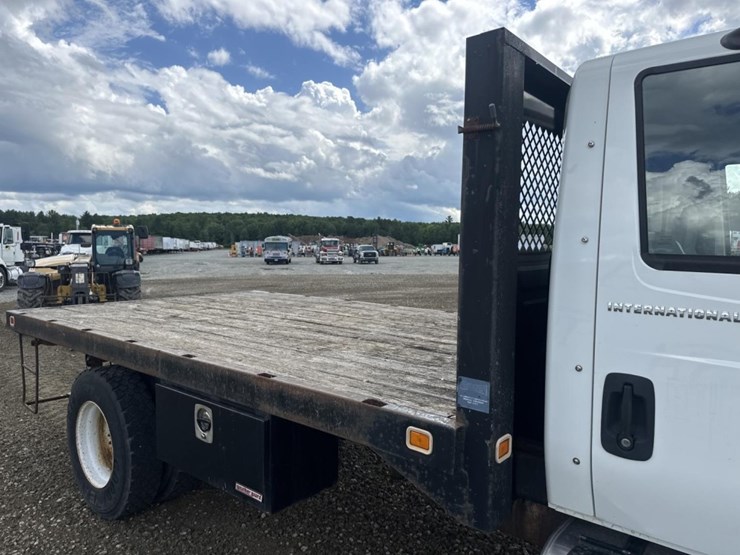 2005-international-durastar-4200-image-14