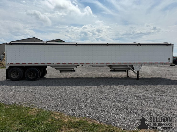 2014-wilson-grain-trailer-image-4