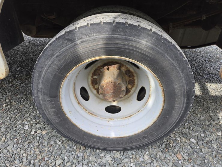 2006-ford-f550-image-62