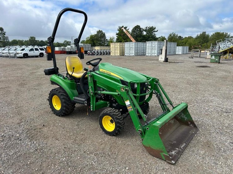 2020-john-deere-1023e-image-9