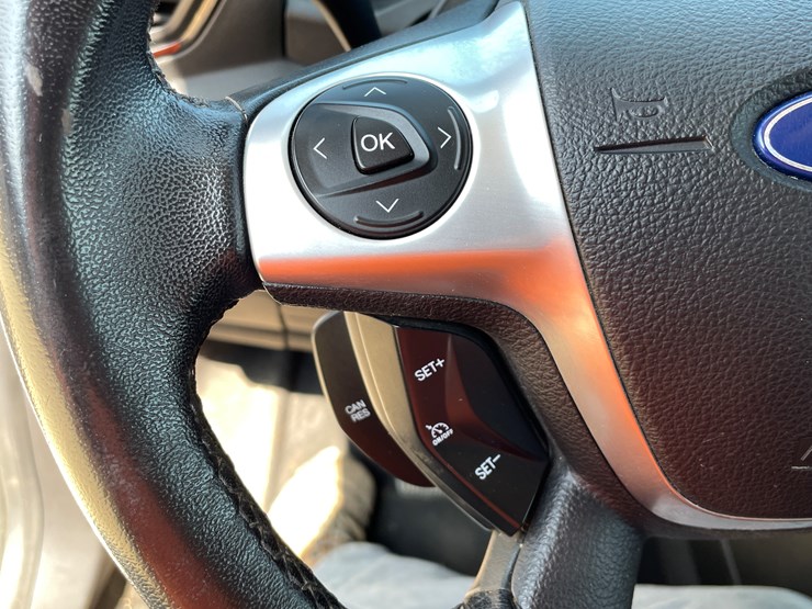 2014-ford-escape-image-69