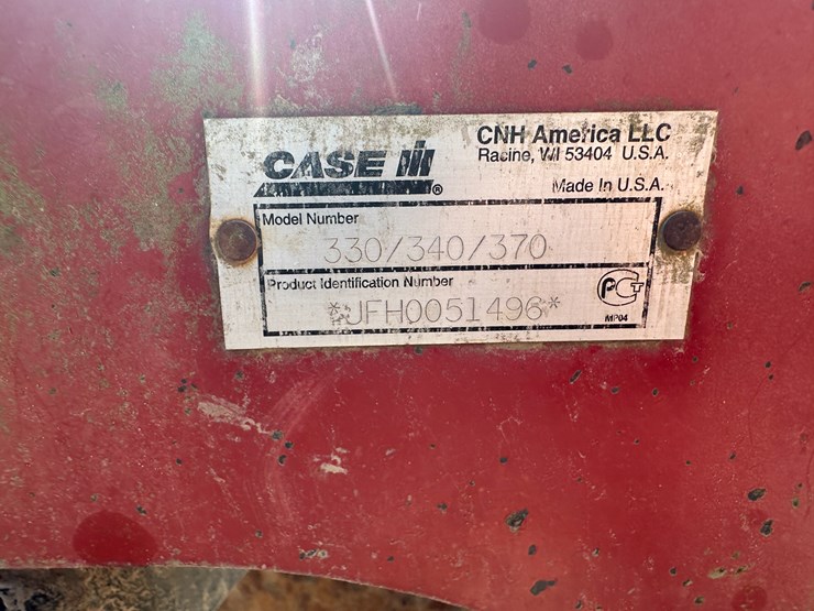 case-ih-330-image-57