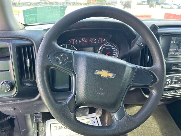 2016-chevrolet-silverado-1500-image-12