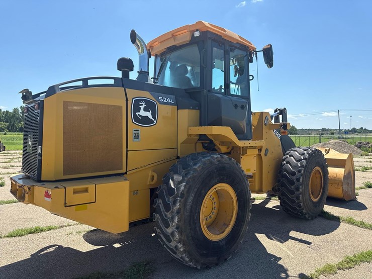 2019-deere-524l-image-5