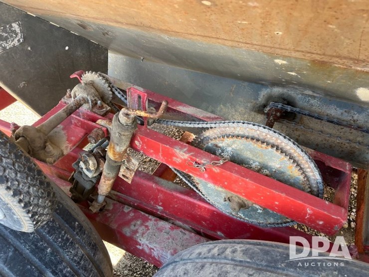 tyler-dry-spreader-(jn2945,-unit-m1026)-image-26