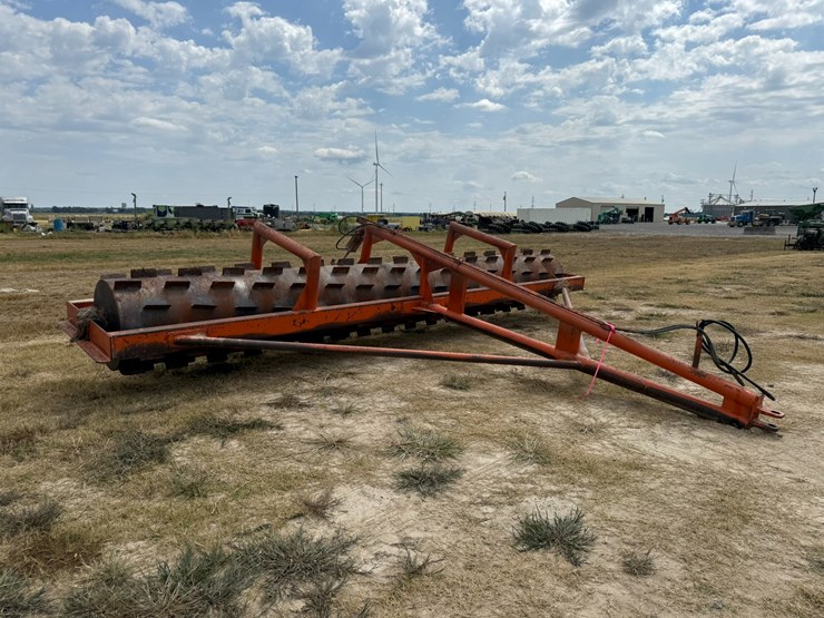#27143-•-fair-oaks-mfg-20’-stubble-roller-421-image-1