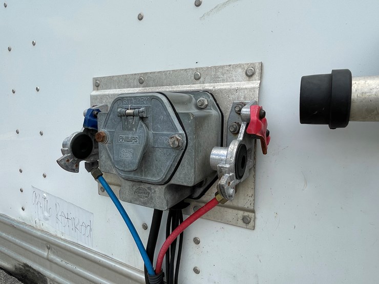 2013-utility-van-image-33