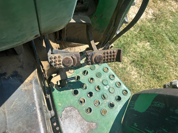 1995-john-deere-5400-image-43