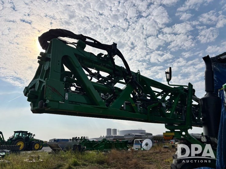 2025-john-deere-616r-image-89