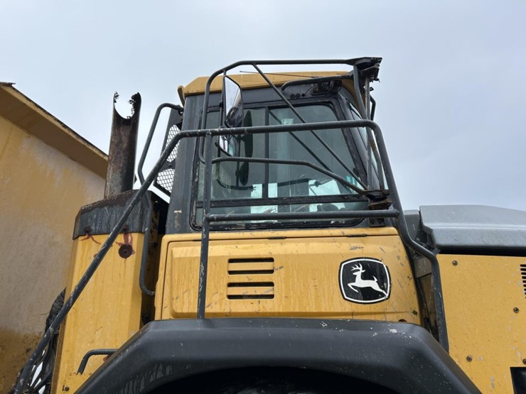 2014-deere-460e-image-55