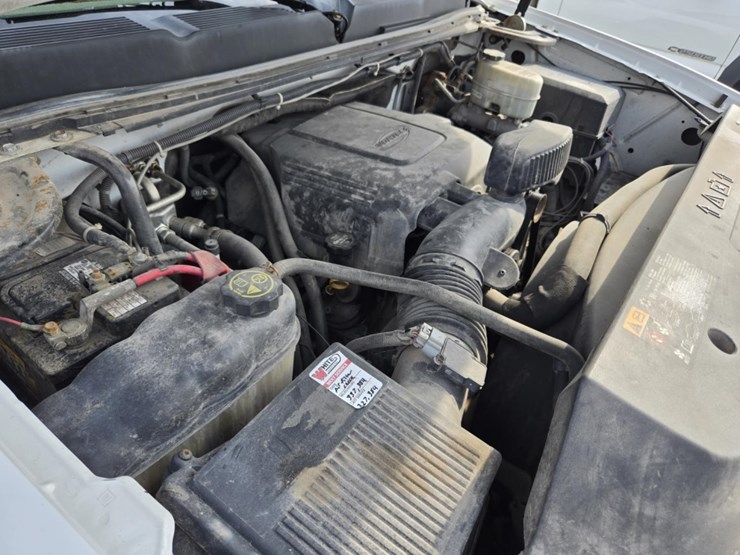 2013-chevrolet-2500hd-image-53