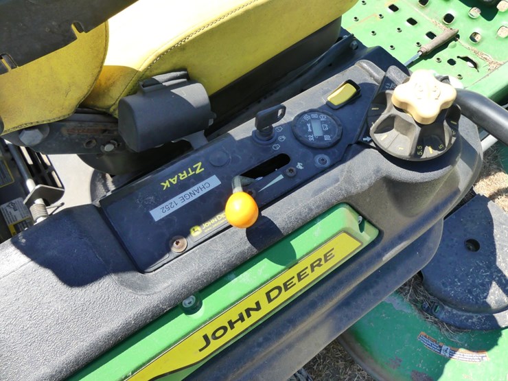 2023-john-deere-z994r-image-11