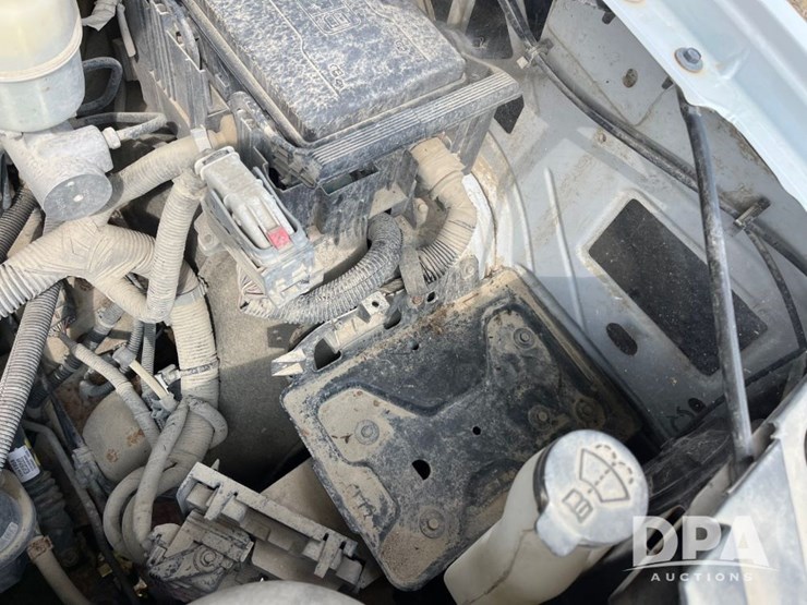 2017-gmc-3500-image-49