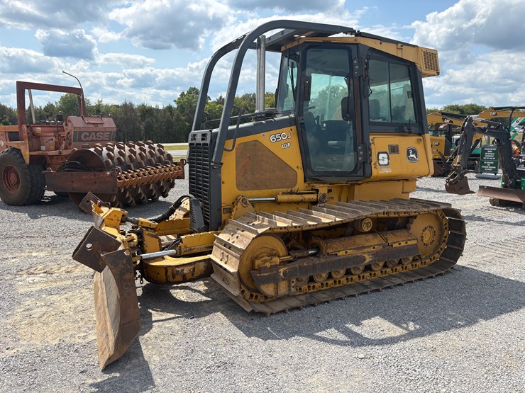 2007-deere-650j-lgp-image-1