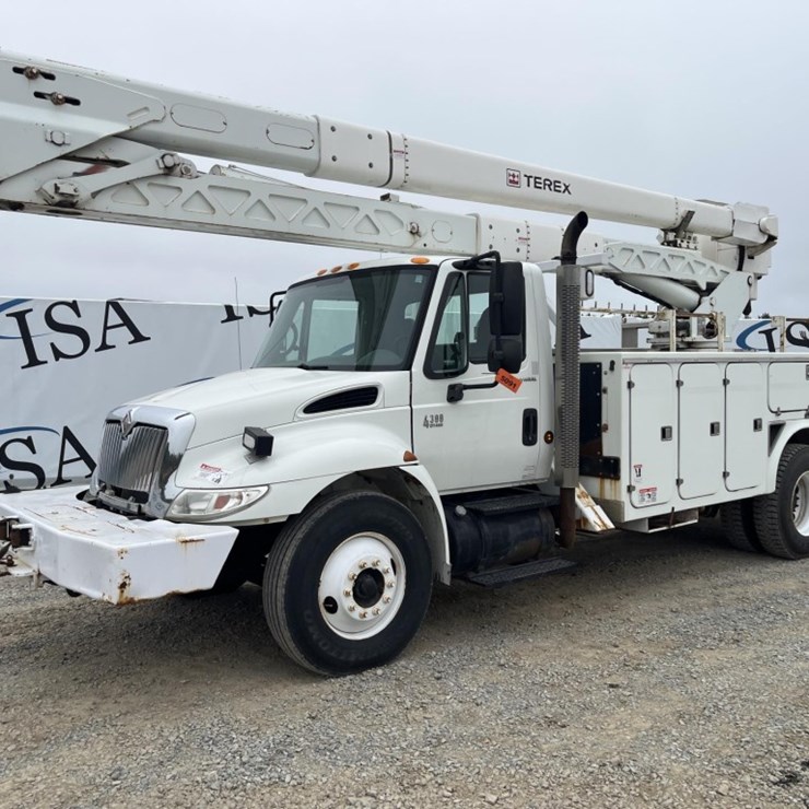 2007 INTERNATIONAL 4300 SBA