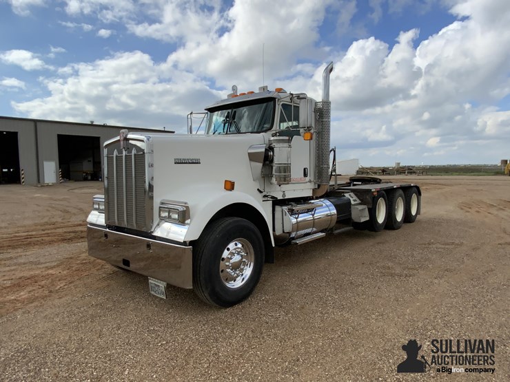 2008-kenworth-w900-image-1