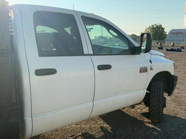 2007-dodge-ram-3500-image-43