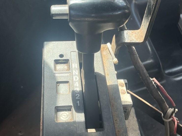 #2688-•-1998-navistar-2674-6x4-day-cab-truck-tractor-image-68