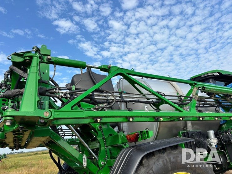 2025-john-deere-616r-image-83