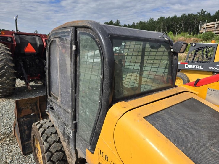 2010-jcb-180-image-33