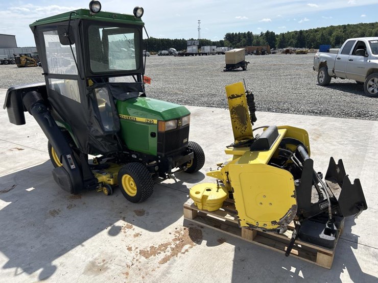 john-deere-425-image-7