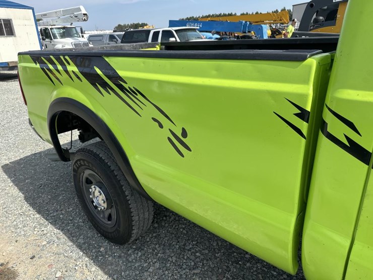 2010-ford-f250-image-18