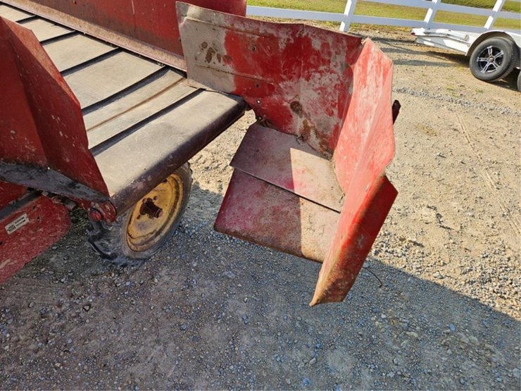 new-holland-144-image-14